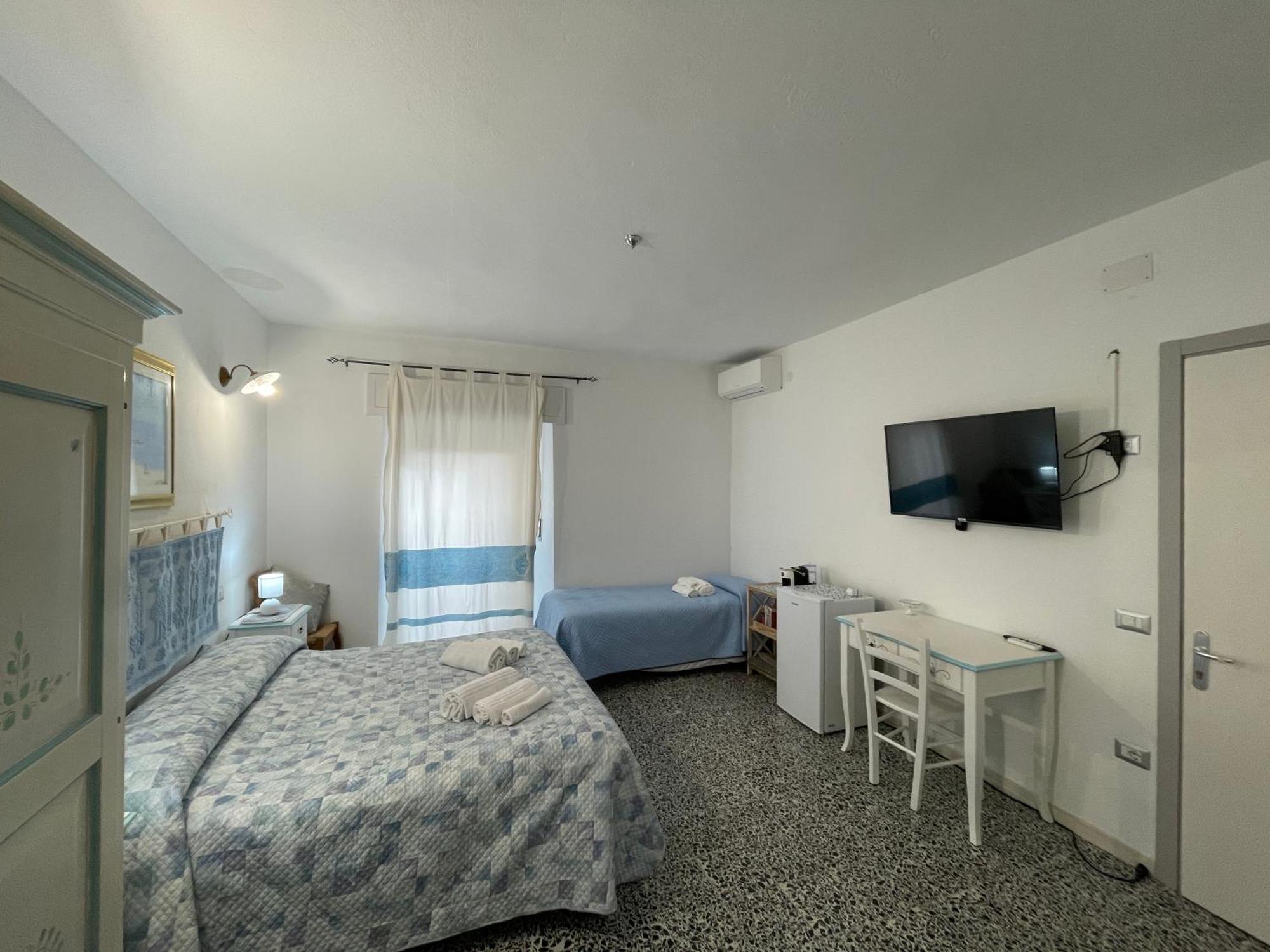 Affittacamere Il Vicoletto Aria Ona Villagrande Strisaili Exterior photo
